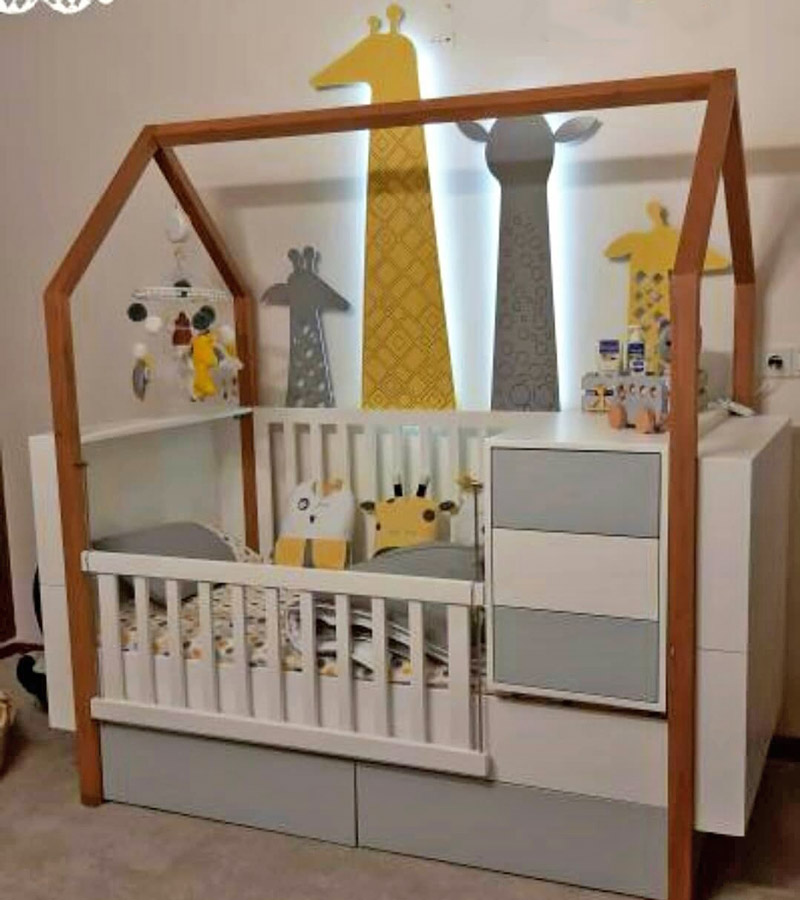 تخت نوزاد مدل خانه.jpg