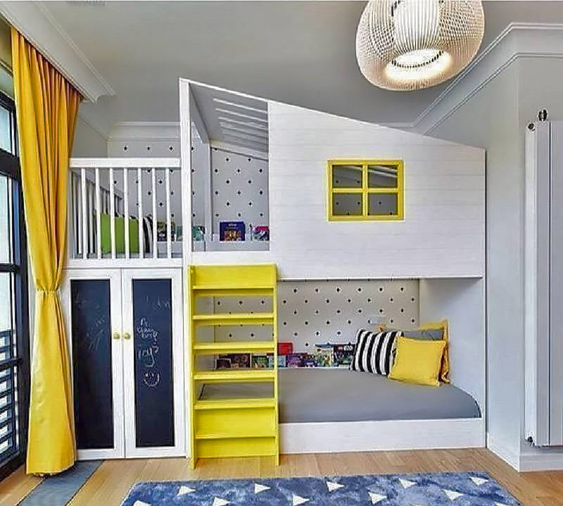 تخت دو طبقه پسرانه سفید و زرد.jpg
