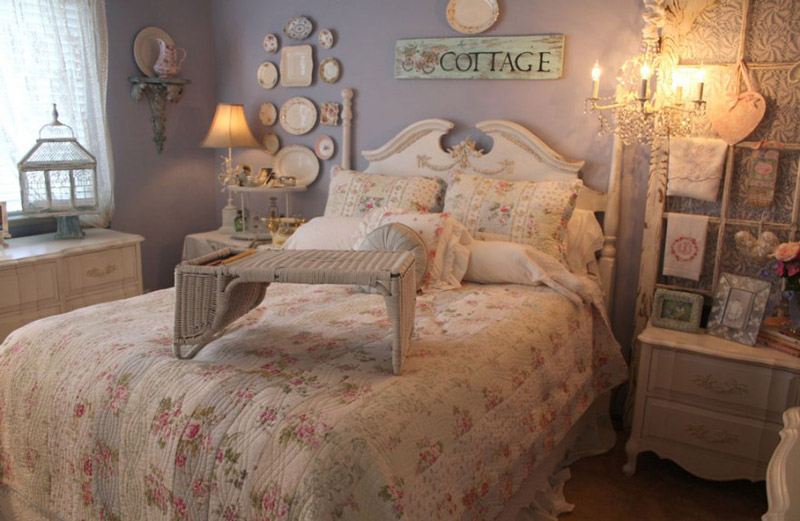 romantic-bedroom-setting-in-mild-hues-882x574.jpg