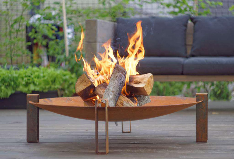 Outdoor-Fireplaces-And-Fire-Pits.jpg