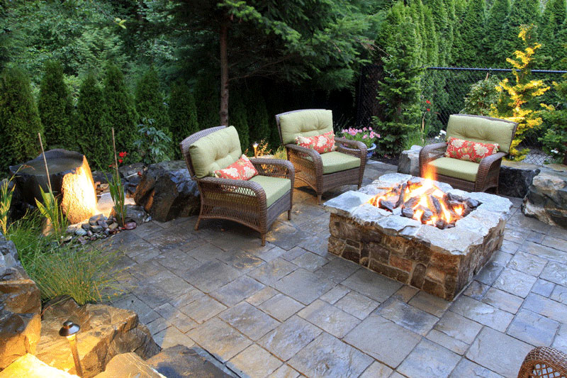 aaaSammamish-Outdoor-Living--Fire--Water73483759.jpg