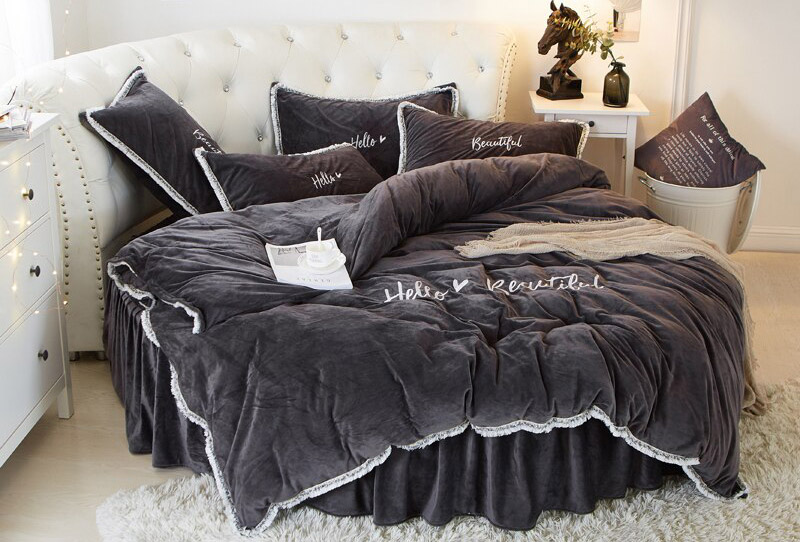 4-pcs-Cashmere-Round-Bed-Sheet-Pillowcase-Duvet-Cover-Sets-Lace-Edge-Pillowcase-Bed-Skirt-Embroidery.jpg