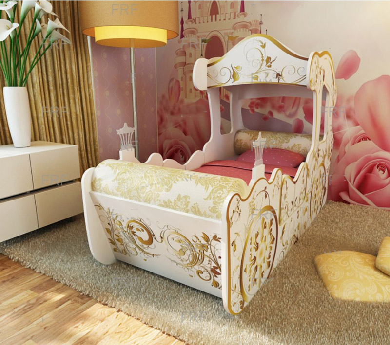 تخت کودک سفید طلایی.jpg